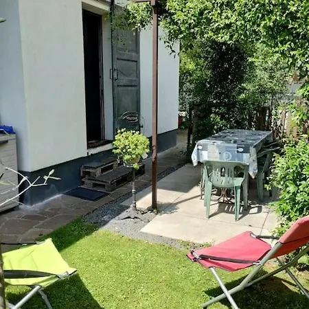 דירה With Garden For 4 5 People