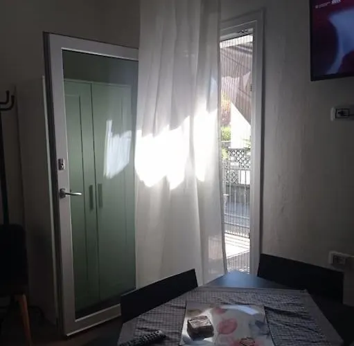 With Garden For 4 5 People *